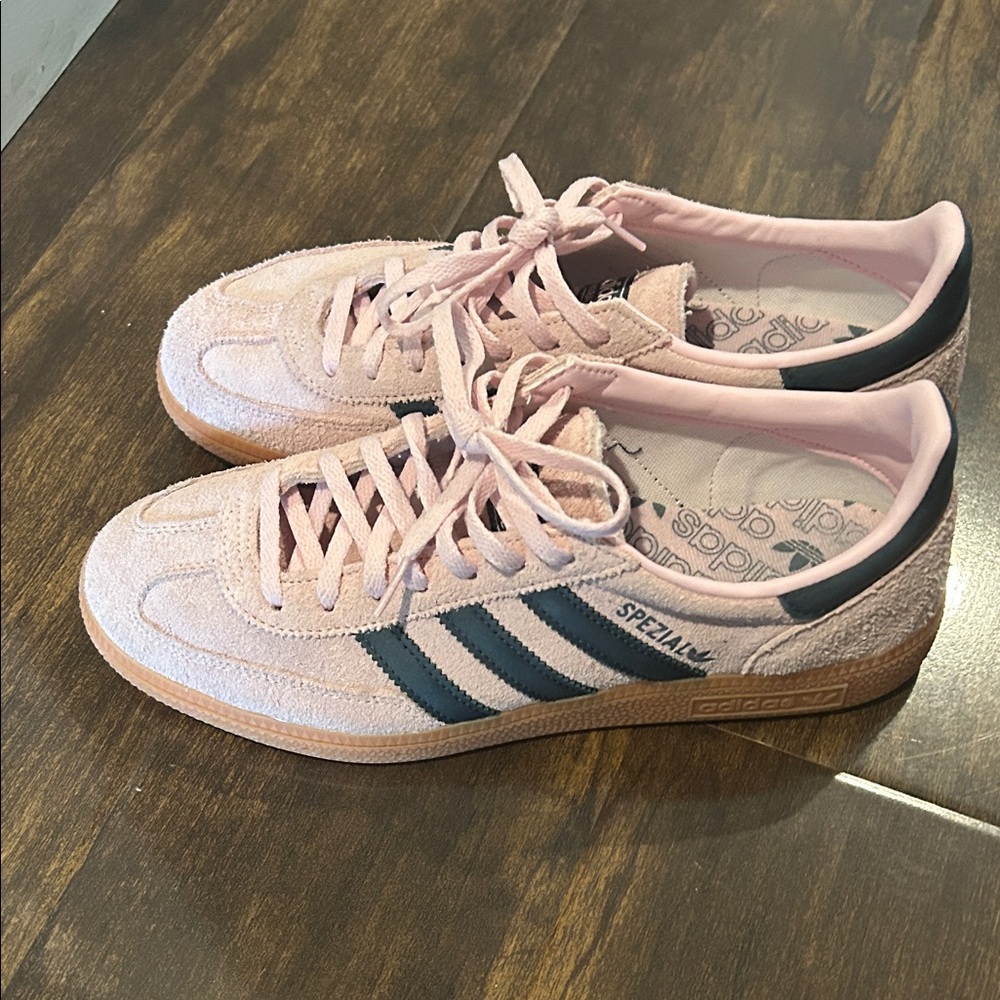 Adidas Women's Soft Pink Spezial Sneakers